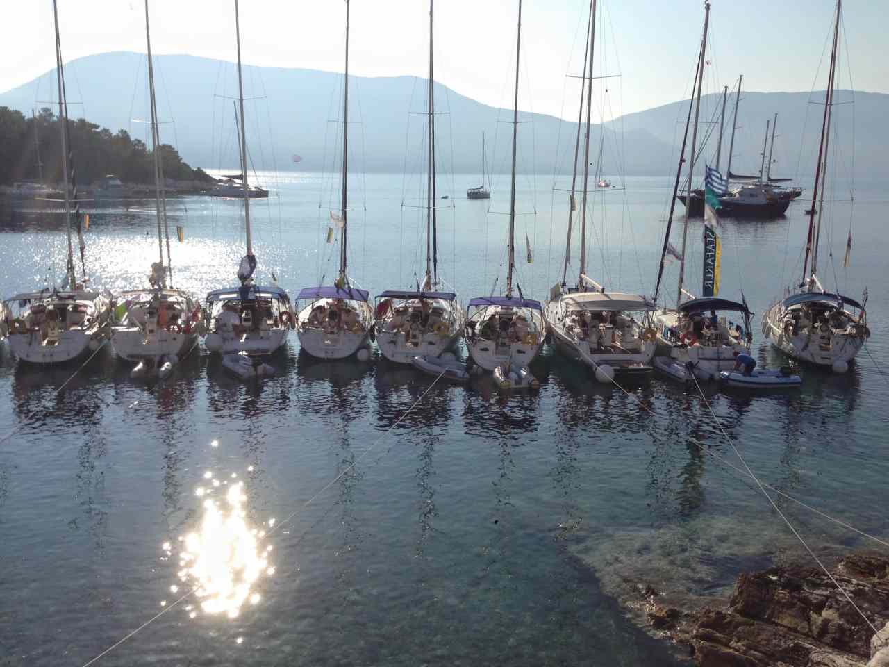 flottielje Griekenland-op een rij